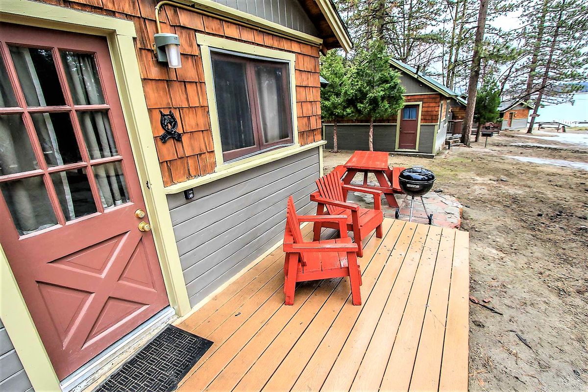 The porch at one of our Big Bear vacation rental with fireworks views